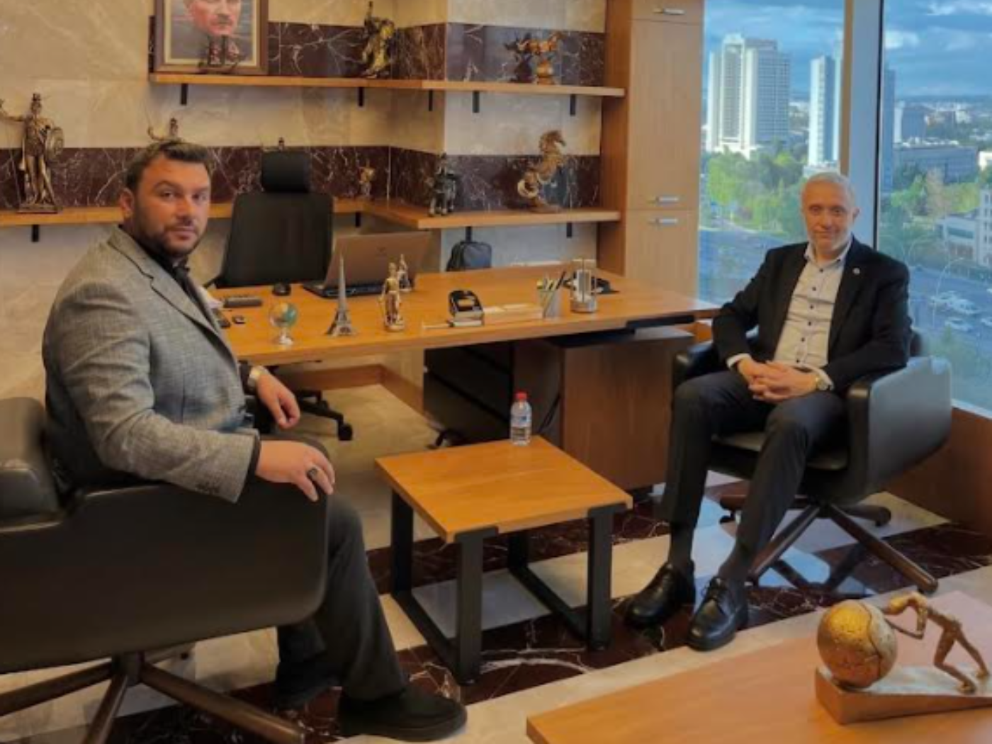 TBMM Başkanlık Divanı Kâtip Üyesi Sayın Adil Biçer’den Ofisimize İadeiziyaret