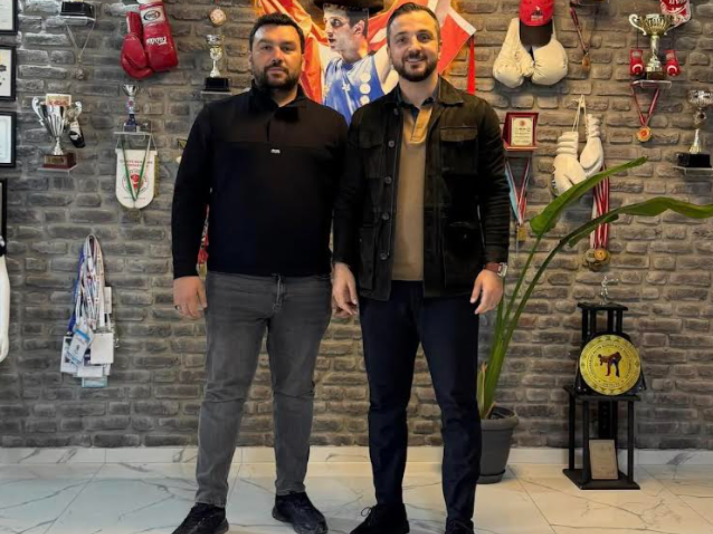 Kickboks Dünya Şampiyonu Mehmet Aygün’e Ziyaret